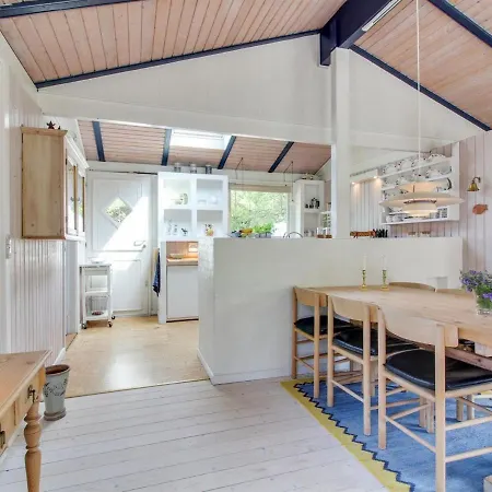 Holiday home Heike - 1-3km From The Sea In Nw Jutland By Interhome Blokhus